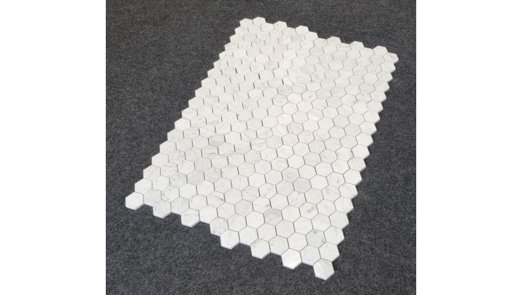 MOZAIKA BIANCO CARRARA HEXAGON DOSTĘPNA OD RĘKI 